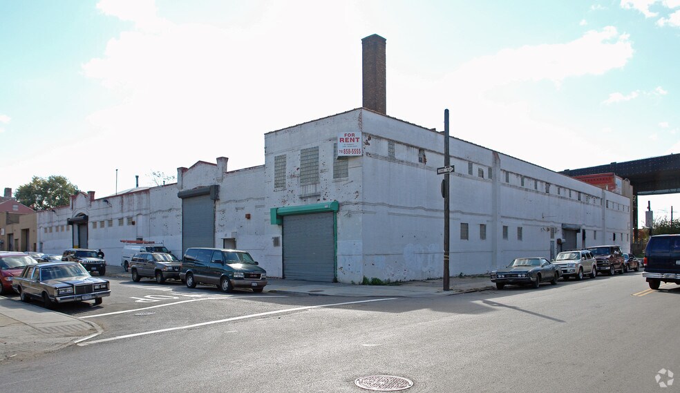 69 2nd Ave, Brooklyn, NY à louer - Photo de l’immeuble – Image 2 sur 6