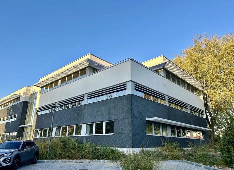 Bureau dans Mont-Saint-Aignan à louer - Photo de l’immeuble – Image 1 sur 15