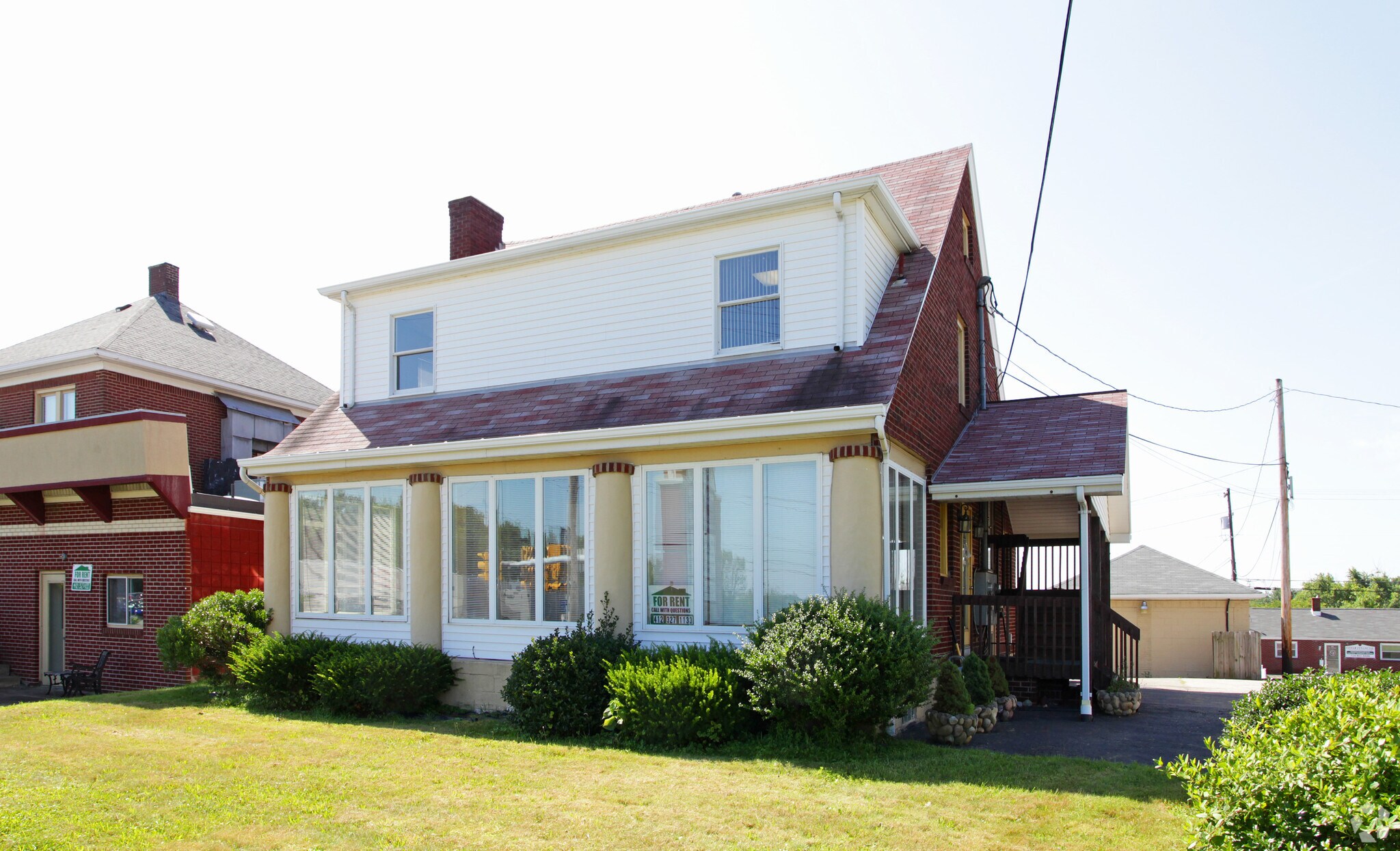 31 Robbins Station Rd, Irwin, PA à louer Photo de l’immeuble– Image 1 sur 2