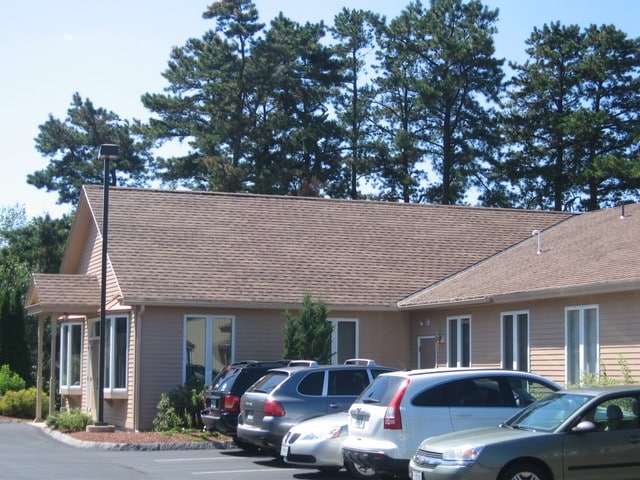 19 Chenell Dr, Concord, NH à vendre - Photo de l’immeuble – Image 2 sur 3