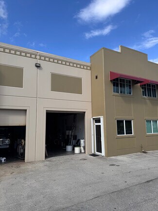Plus de détails pour 1520 SE Niemeyer Cir, Port Saint Lucie, FL - Industriel/Logistique à louer