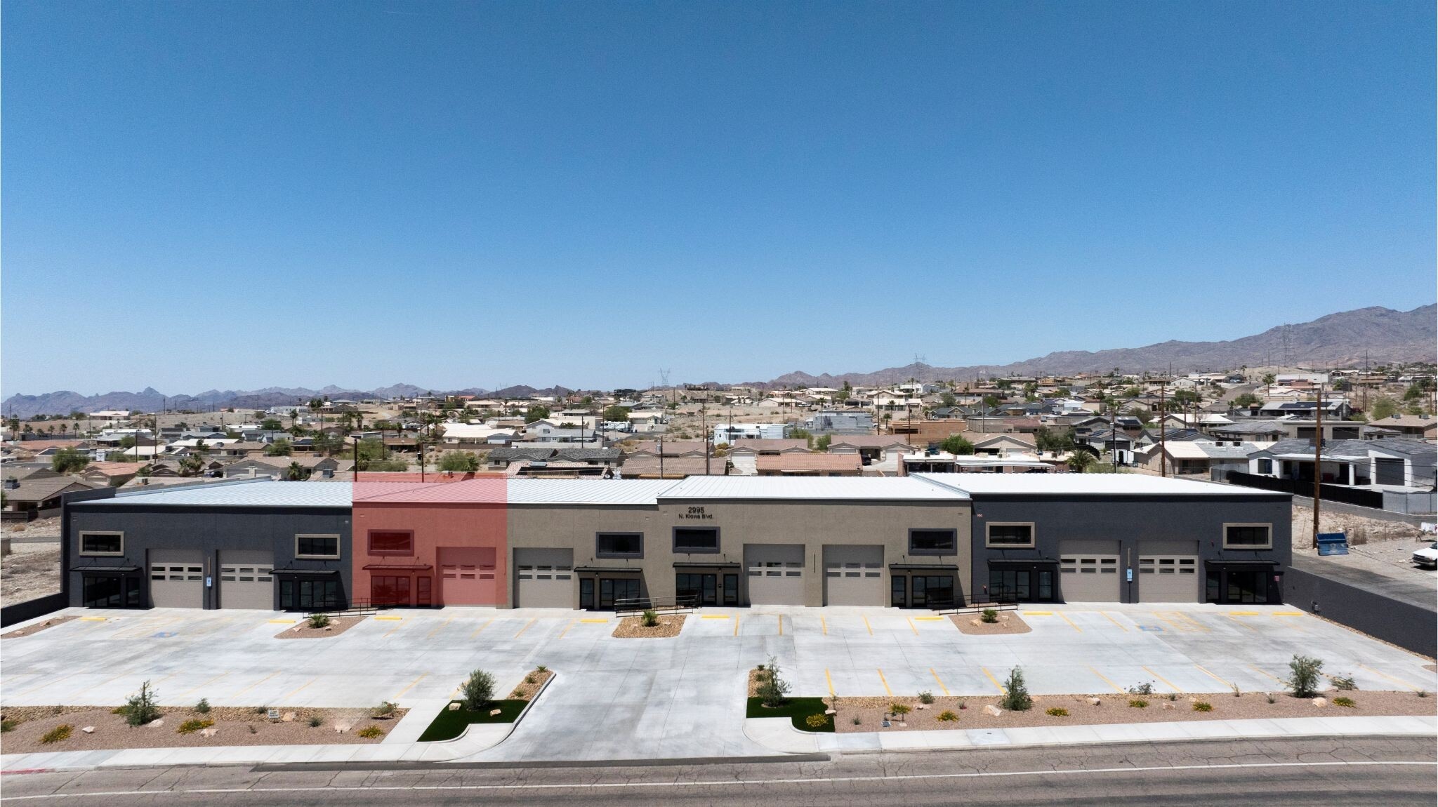 2995 Kiowa Blvd N, Lake Havasu City, AZ à louer Photo de l’immeuble– Image 1 sur 3