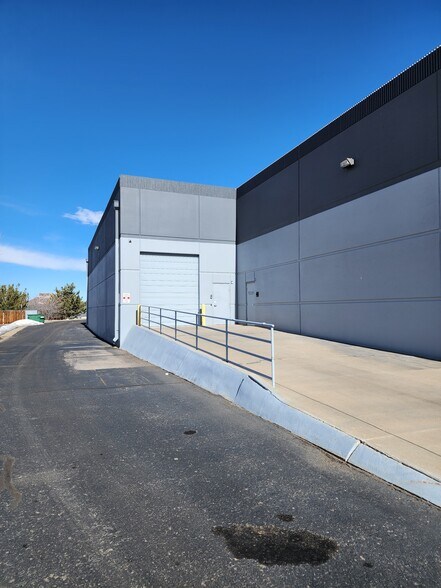 1585 S Perry St, Castle Rock, CO à louer - Photo de l’immeuble – Image 3 sur 9