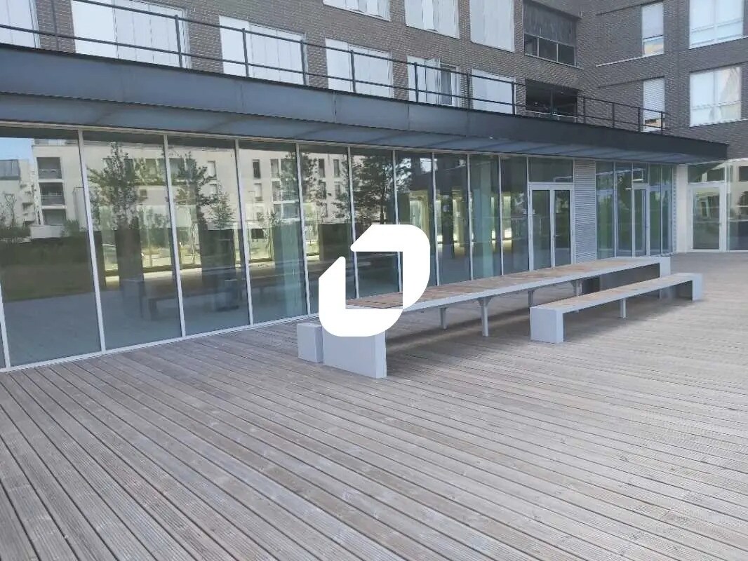 Local commercial dans Bordeaux à louer Photo de l’immeuble– Image 1 sur 11