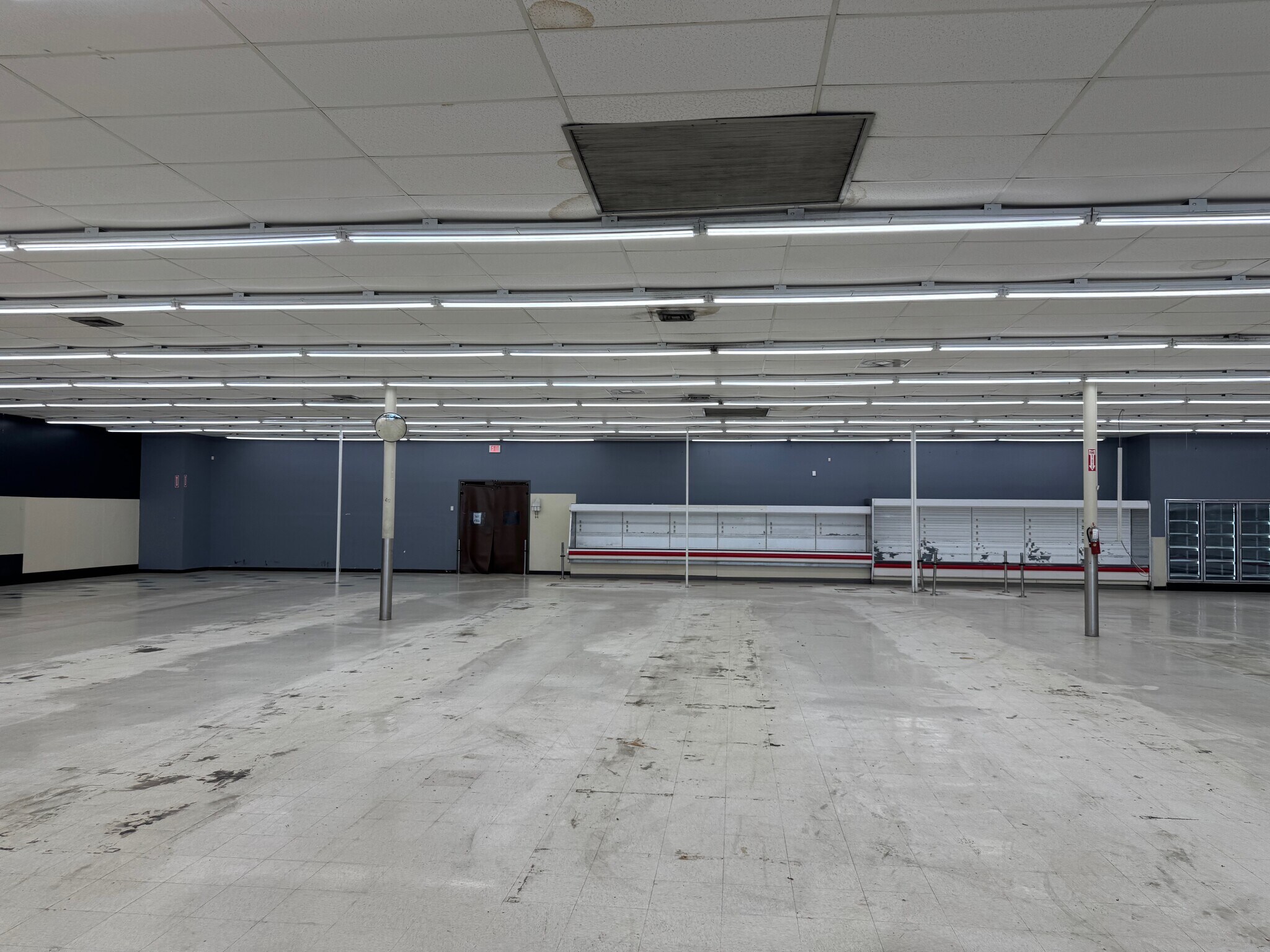 12134 US Hwy 19, Hudson, FL à louer Photo principale– Image 1 sur 19