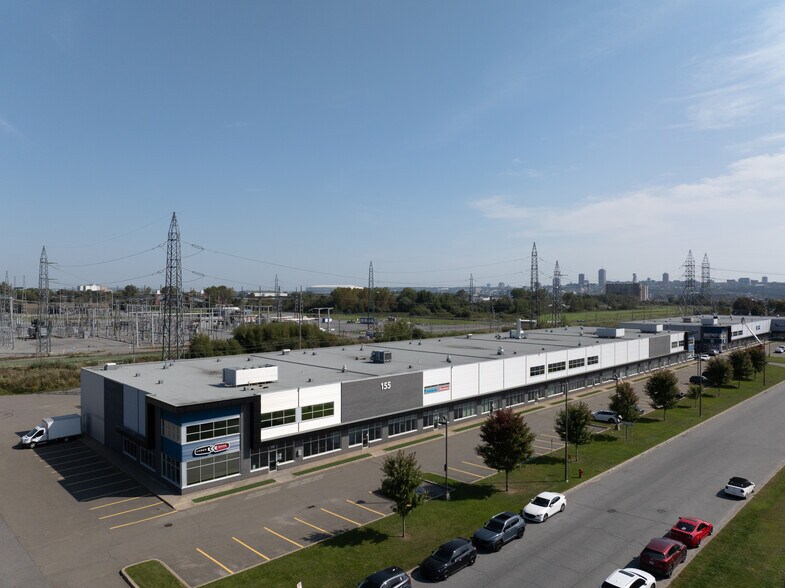 155 Rue Fortin, Québec, QC à louer - Photo de l’immeuble – Image 2 sur 6