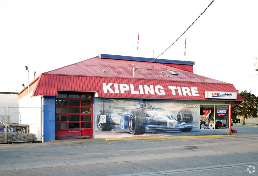 837 Kipling Ave, Toronto, ON à louer - Photo de l’immeuble – Image 2 sur 2