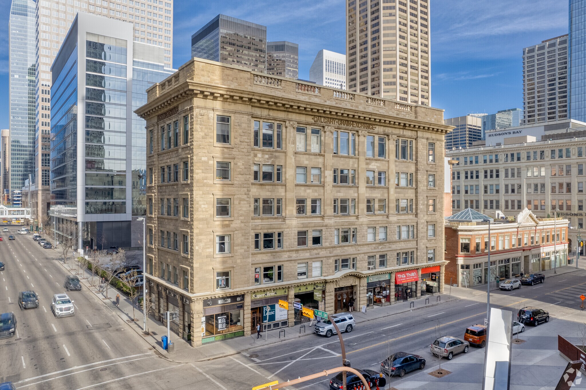 815 1st St SW, Calgary, AB à louer Photo principale– Image 1 sur 6