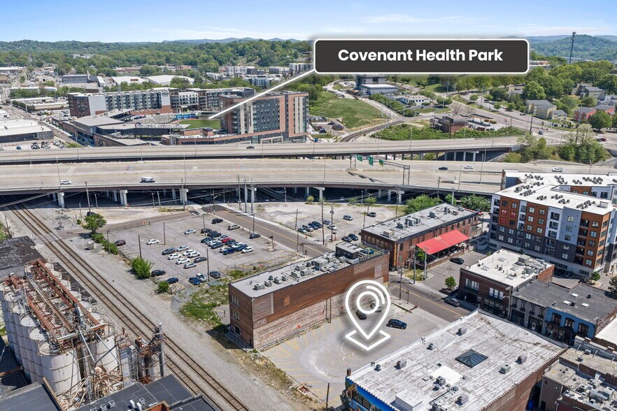 115 E Jackson Ave, Knoxville, TN à vendre - Photo de l’immeuble – Image 3 sur 16