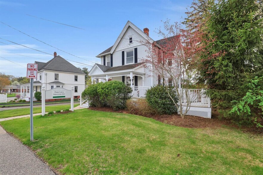 36 School St, Glastonbury, CT à vendre - Photo de l’immeuble – Image 2 sur 32