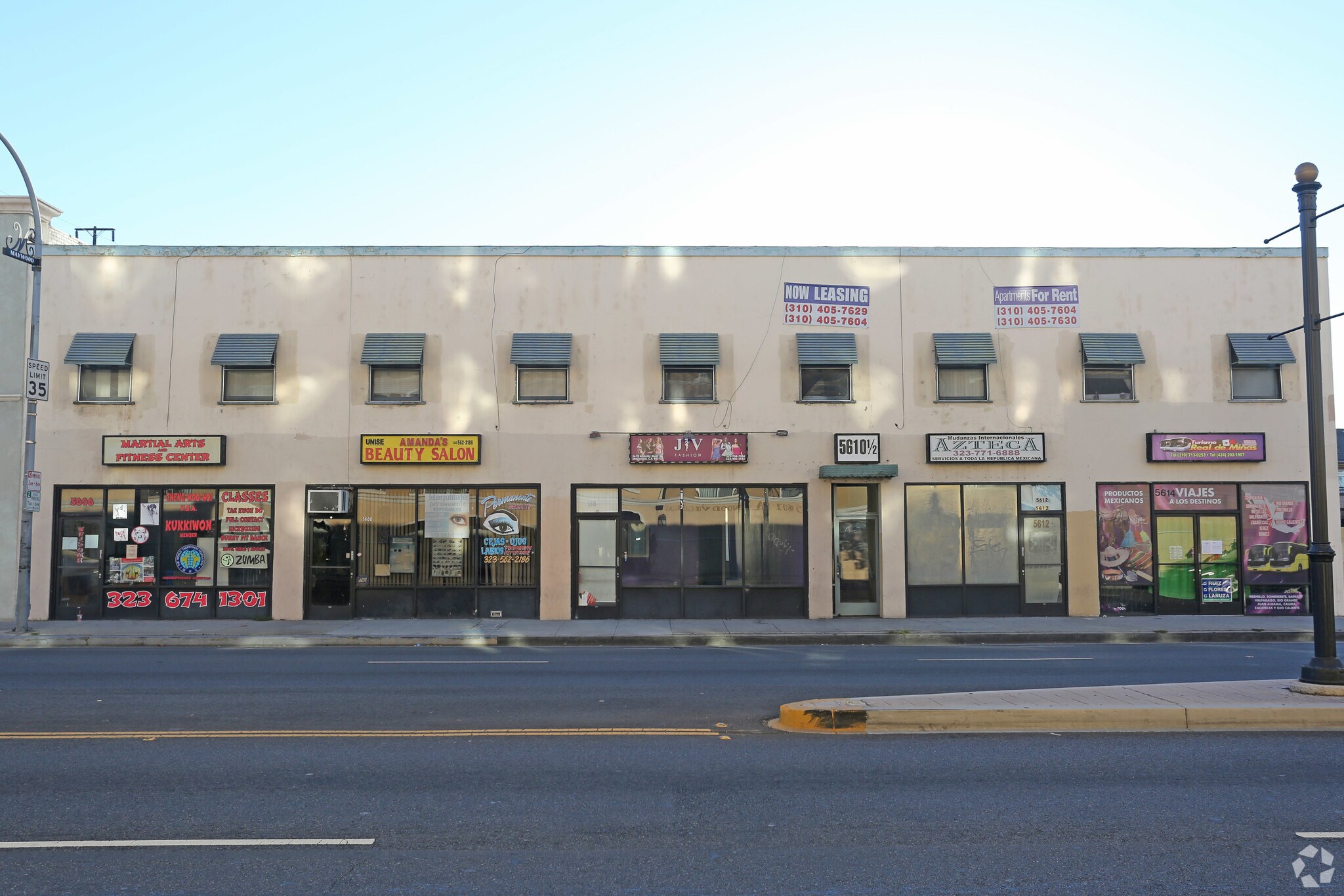 5610 1/2 Atlantic Blvd, Maywood, CA à louer Photo principale– Image 1 sur 9