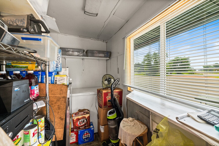601 Main St, Junction City, WI à vendre - Photo principale – Image 1 sur 28
