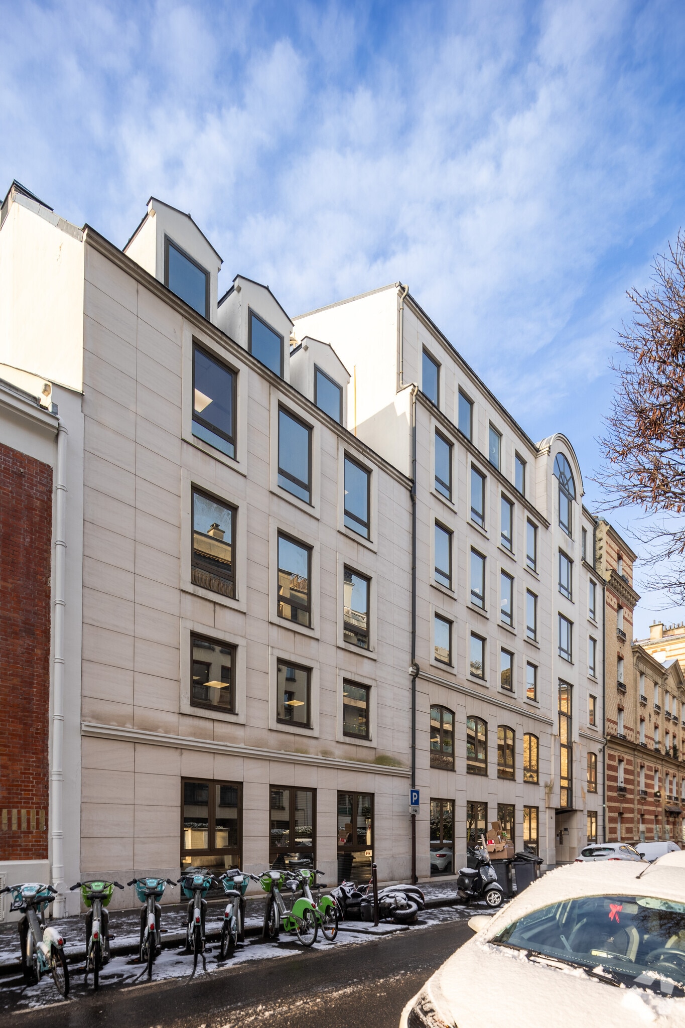 5-7 Rue Beffroy, Neuilly-sur-Seine à louer Photo principale– Image 1 sur 5
