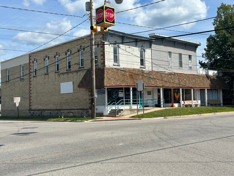 7 E Muskegon St, Kent City, MI à vendre - Photo de l’immeuble – Image 2 sur 13