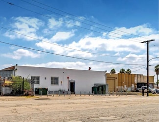 Plus de détails pour 11010-11020 Santa Fe Ave, Lynwood, CA - Industriel/Logistique à louer