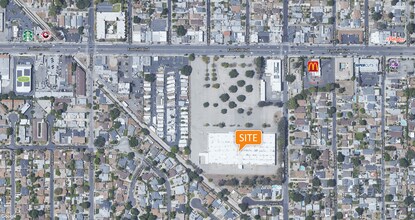 8040 Foothill Blvd, Sunland, CA - VUE AÉRIENNE  vue de carte