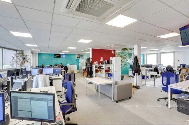 Plus de détails pour Bureau à vendre