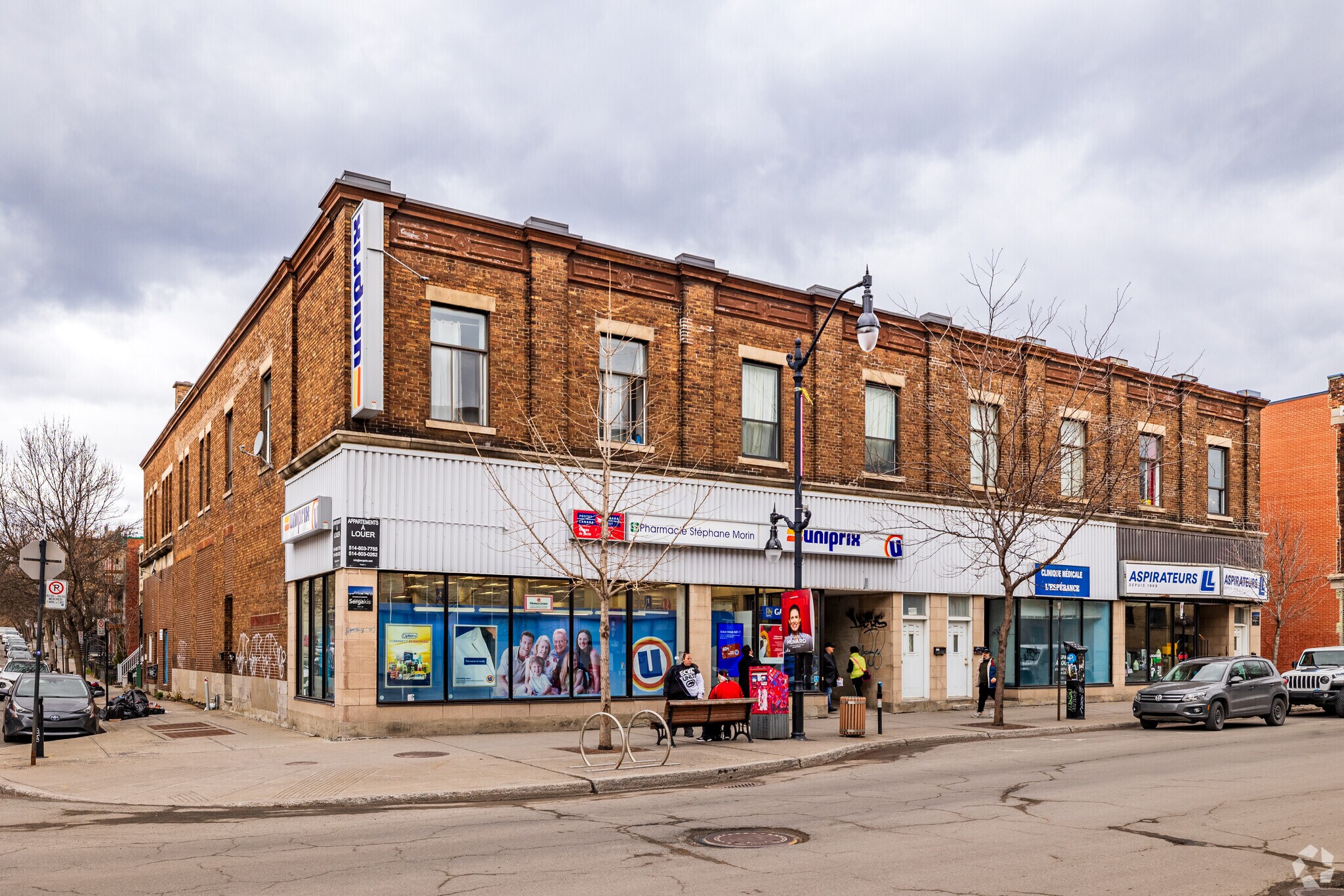 4251-4267 Rue Sainte-Catherine E, Montréal, QC à vendre Photo principale– Image 1 sur 3