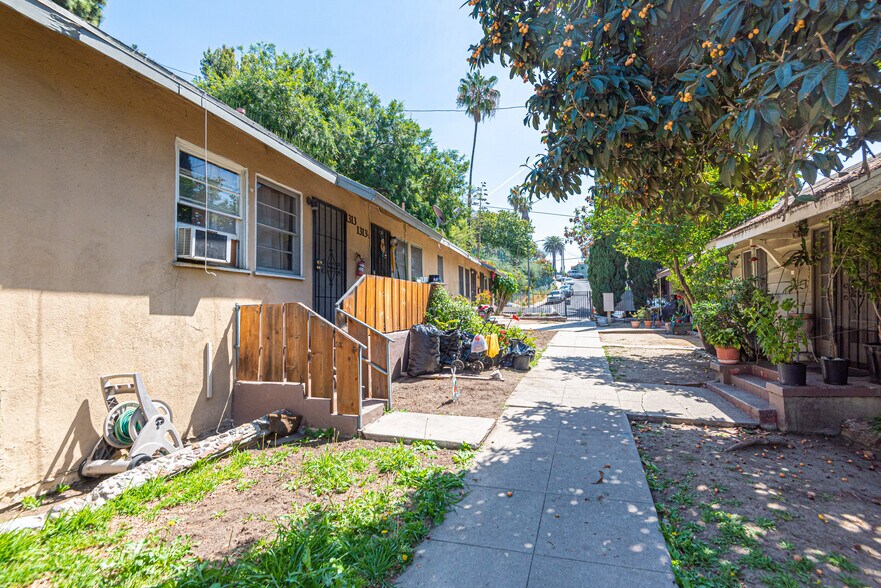 1303-1315 Laveta Ter, Los Angeles, CA à vendre - Photo principale – Image 1 sur 15