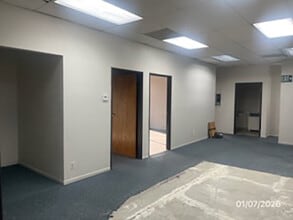 14900 Ventura Blvd, Sherman Oaks, CA à louer Photo intérieure– Image 2 sur 13