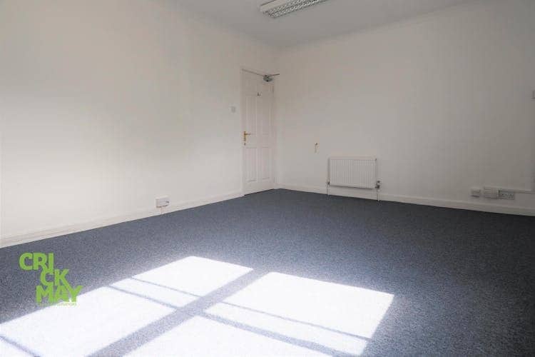 22 London Rd, Horsham à louer Photo intérieure– Image 1 sur 4