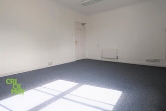 22 London Rd, Horsham à louer Photo intérieure– Image 1 sur 4