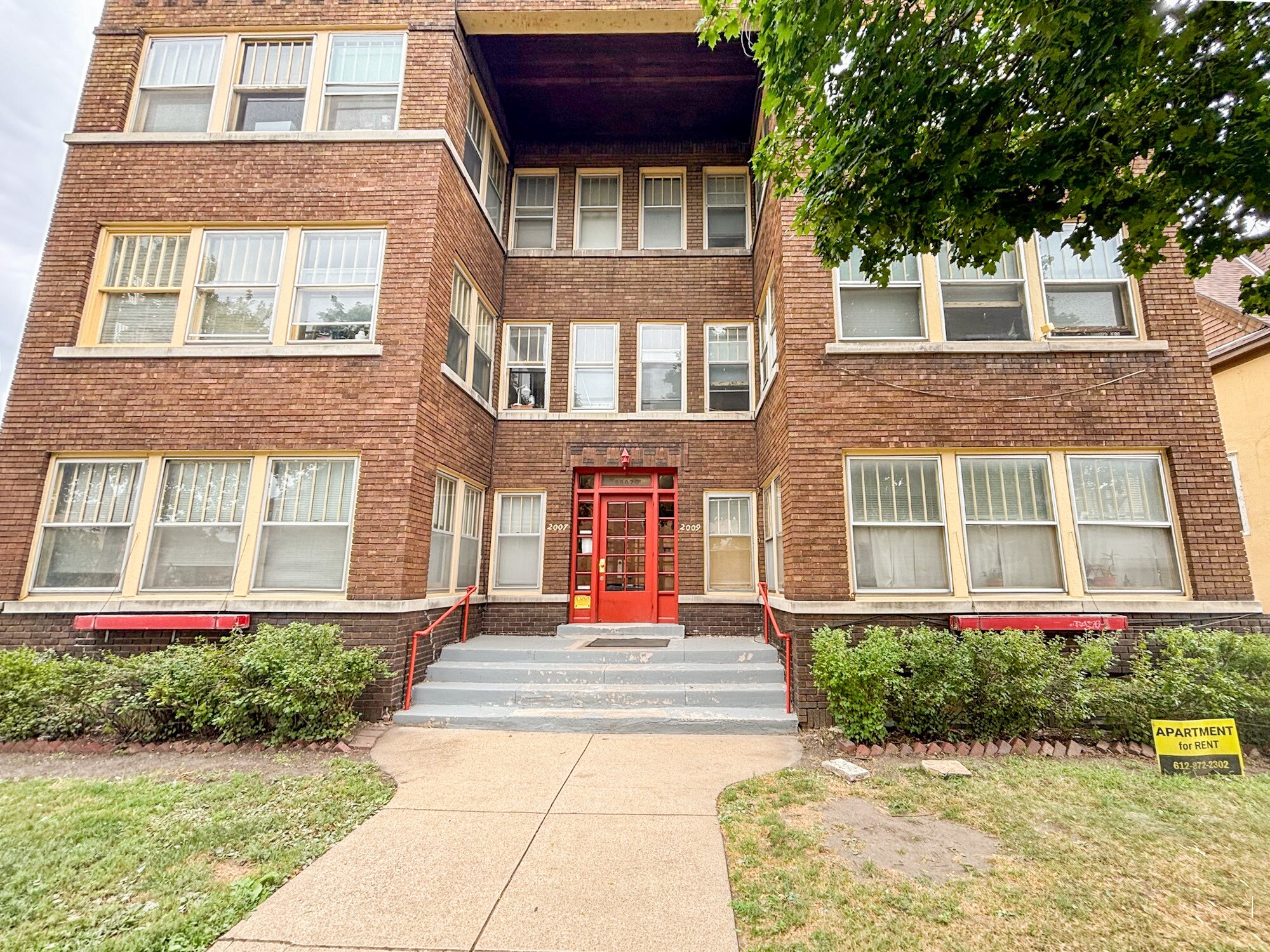 2007 Aldrich Ave S, Minneapolis, MN à vendre Photo de l’immeuble– Image 1 sur 2