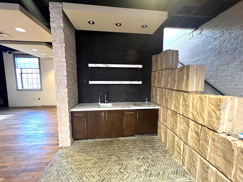 1111 34th St NW, Washington, DC à louer - Photo de l’immeuble – Image 3 sur 17