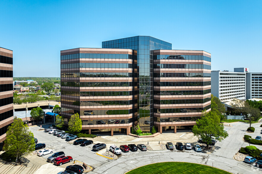 7300 W 110th St, Overland Park, KS à louer - Photo de l’immeuble – Image 3 sur 4
