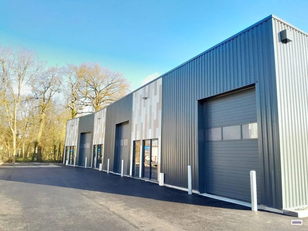 Local d'activités dans Pleumeleuc à vendre Photo de l’immeuble– Image 1 sur 6