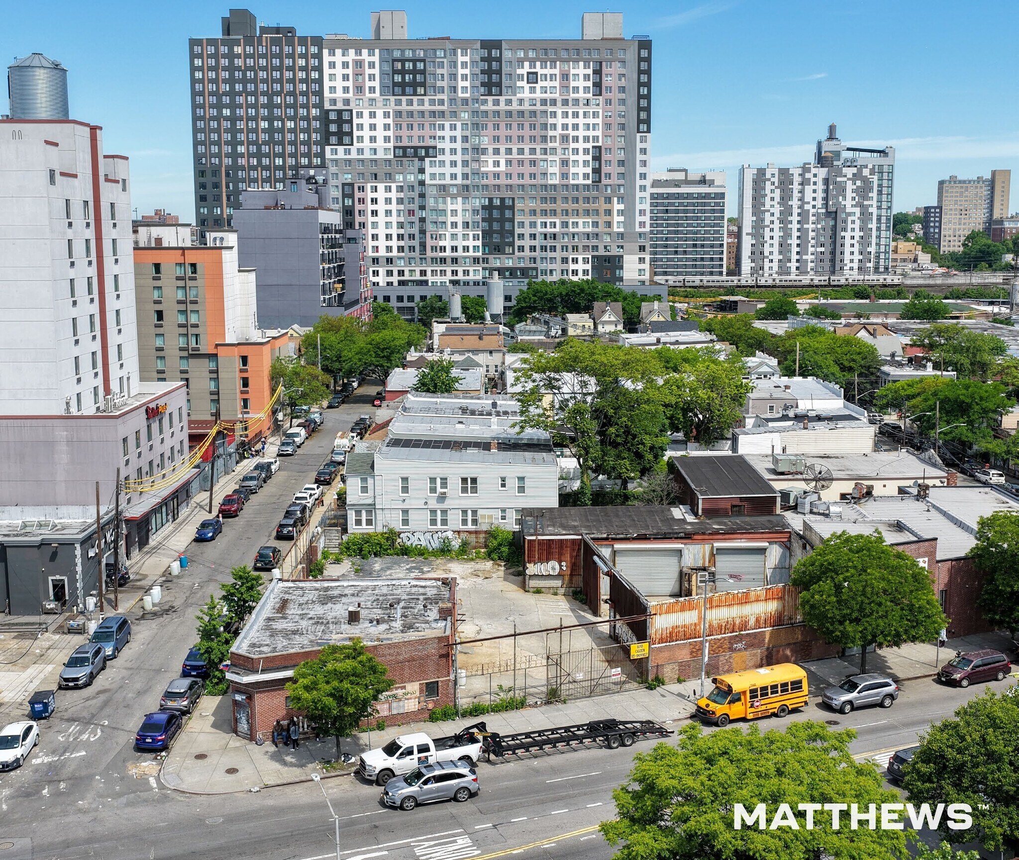 147-17 Liberty Ave, Jamaica, NY à vendre Photo de l’immeuble– Image 1 sur 10