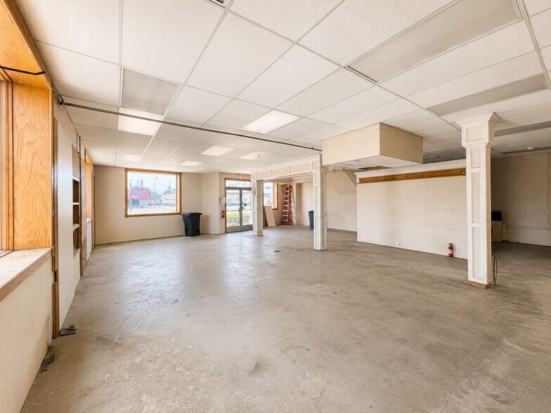 1404-1406 Southfield Rd, Lincoln Park, MI à louer - Photo de l’immeuble – Image 3 sur 17