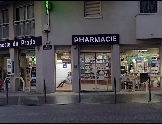 Local commercial dans Lyon à louer - Photo de l’immeuble – Image 3 sur 3