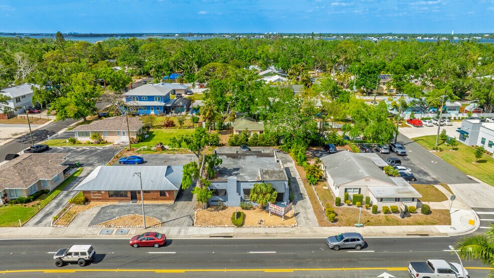 Manatee Ave Properties 1 portefeuille de 2 biens à vendre sur LoopNet.fr - Photo de l’immeuble – Image 3 sur 44