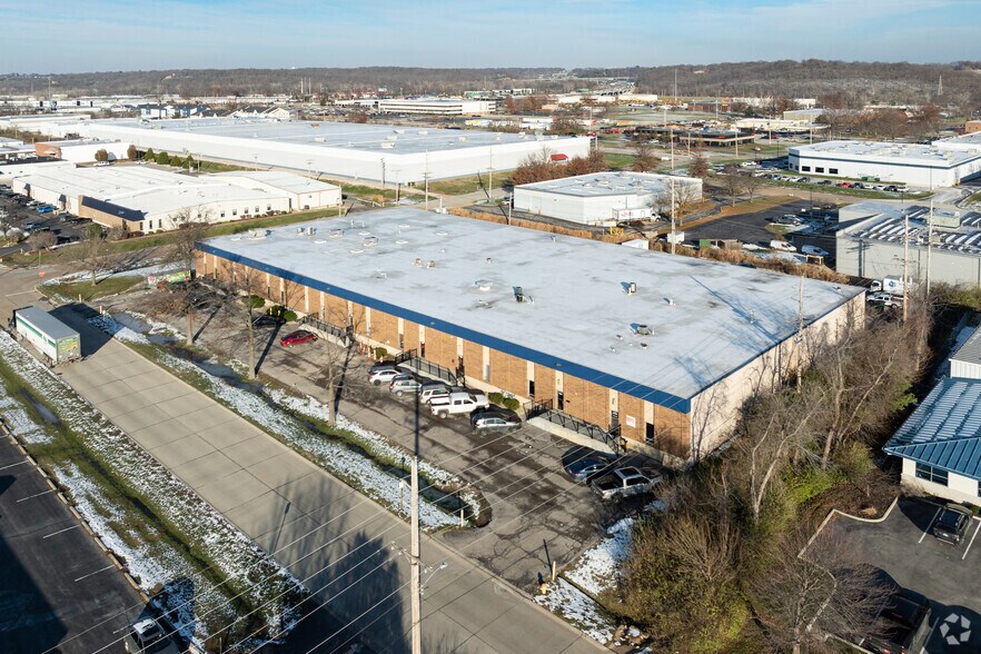 1560-1590 Fenpark Dr, Fenton, MO à louer - Aérien – Image 3 sur 3