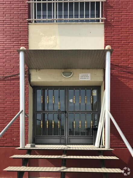 Industriel/Logistique dans Madrid, Madrid à louer - Photo de l’immeuble – Image 2 sur 4