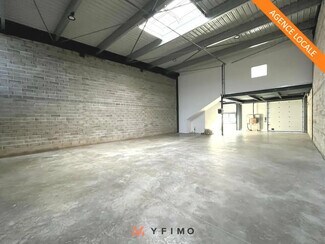 Plus de détails pour Local d'activités à louer