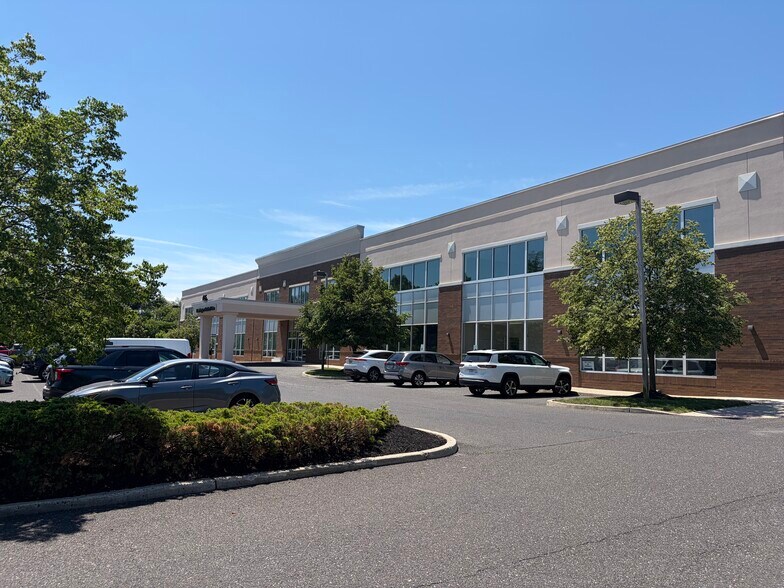 405 Hurffville Cross Keys Rd, Sewell, NJ à louer - Photo de l’immeuble – Image 3 sur 13