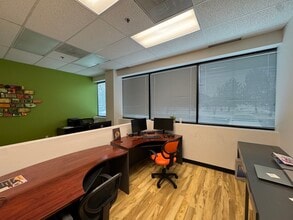 1952 Mcdowell Rd, Naperville, IL à louer Photo intérieure– Image 1 sur 7