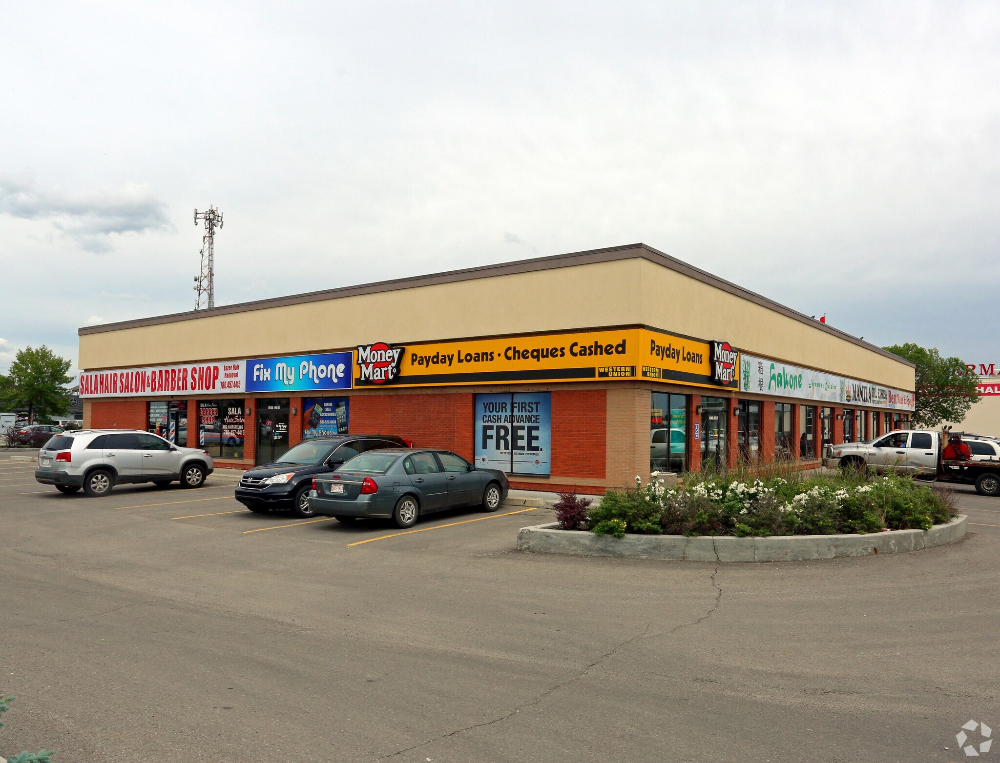 13907 127 St NW, Edmonton, AB à louer Photo principale– Image 1 sur 23