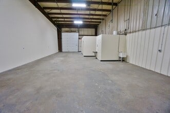 13848-13876 Dawson Beach Rd, Woodbridge, VA à louer Photo intérieure– Image 1 sur 8