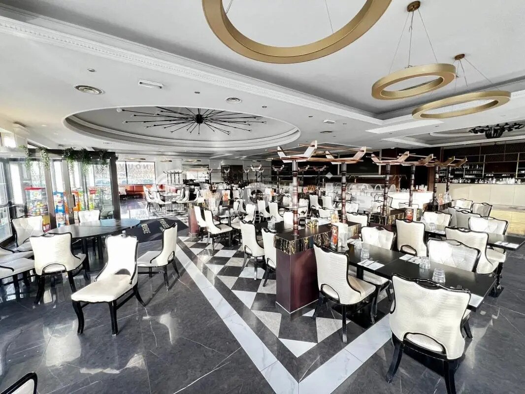 Local commercial dans Étréchy à louer Photo intérieure– Image 1 sur 6