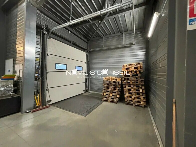 Local d’activités dans Quint-Fonsegrives à louer - Photo de l’immeuble – Image 3 sur 4