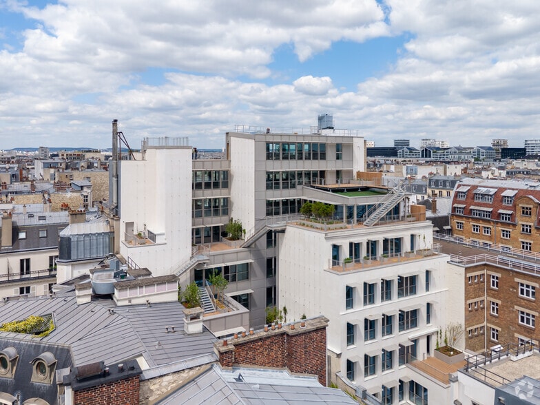 88-90 Rue Cardinet, Paris à louer - Photo de l’immeuble – Image 3 sur 46