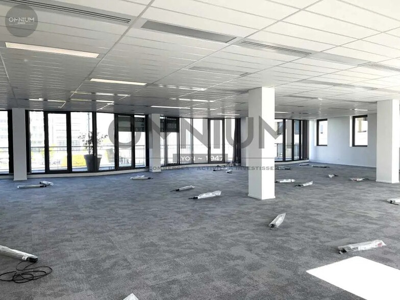 Bureau dans Vénissieux à louer - Photo intérieure – Image 3 sur 8