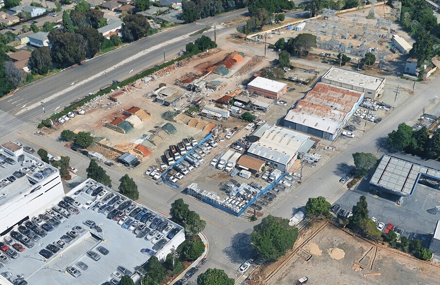 790 Yuba Dr, Mountain View, CA à vendre - Photo de la construction – Image 3 sur 4