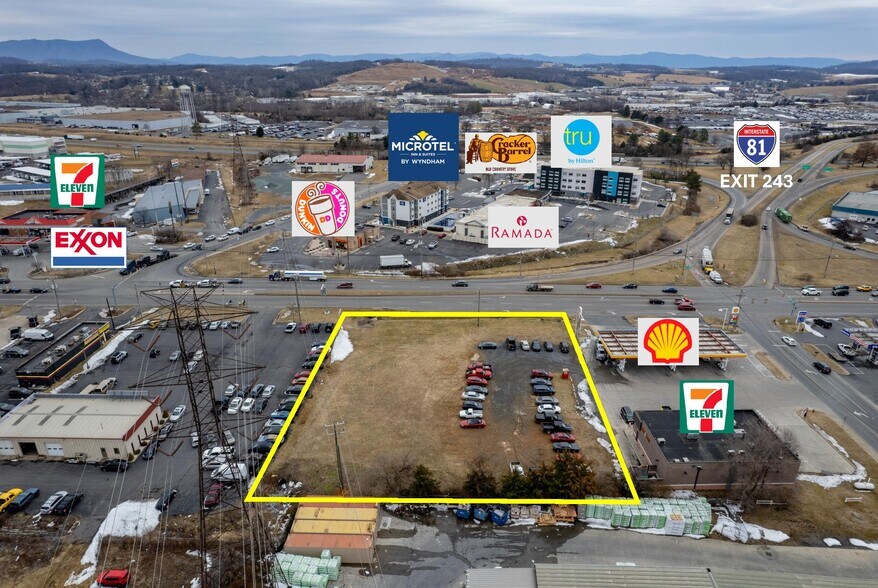 3269 Main st, Harrisonburg, VA à louer - Photo principale – Image 1 sur 8