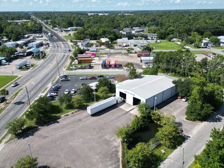 3400 Edgewood Ave N, Jacksonville, FL à louer - Photo de l’immeuble – Image 3 sur 13