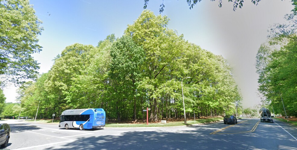 9725 Julian Clark Ave, Huntersville, NC à vendre - Photo de l’immeuble – Image 2 sur 4