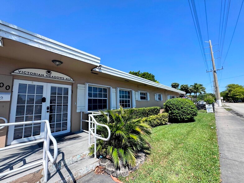 900 N 24th Ave, Hollywood, FL à vendre - Photo de l’immeuble – Image 1 sur 12